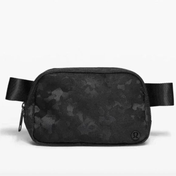 lululemon athletica Handbags - Lululemon Everywhere Belt Bag 1L Camo Jacquard Black OG Strap
